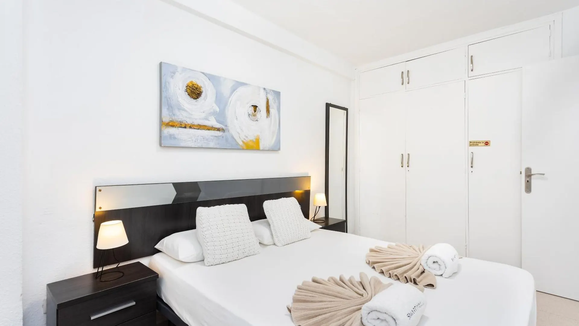 Cosy Apartment Near The Sea In Las Americas Playa de las Americas  Spagna